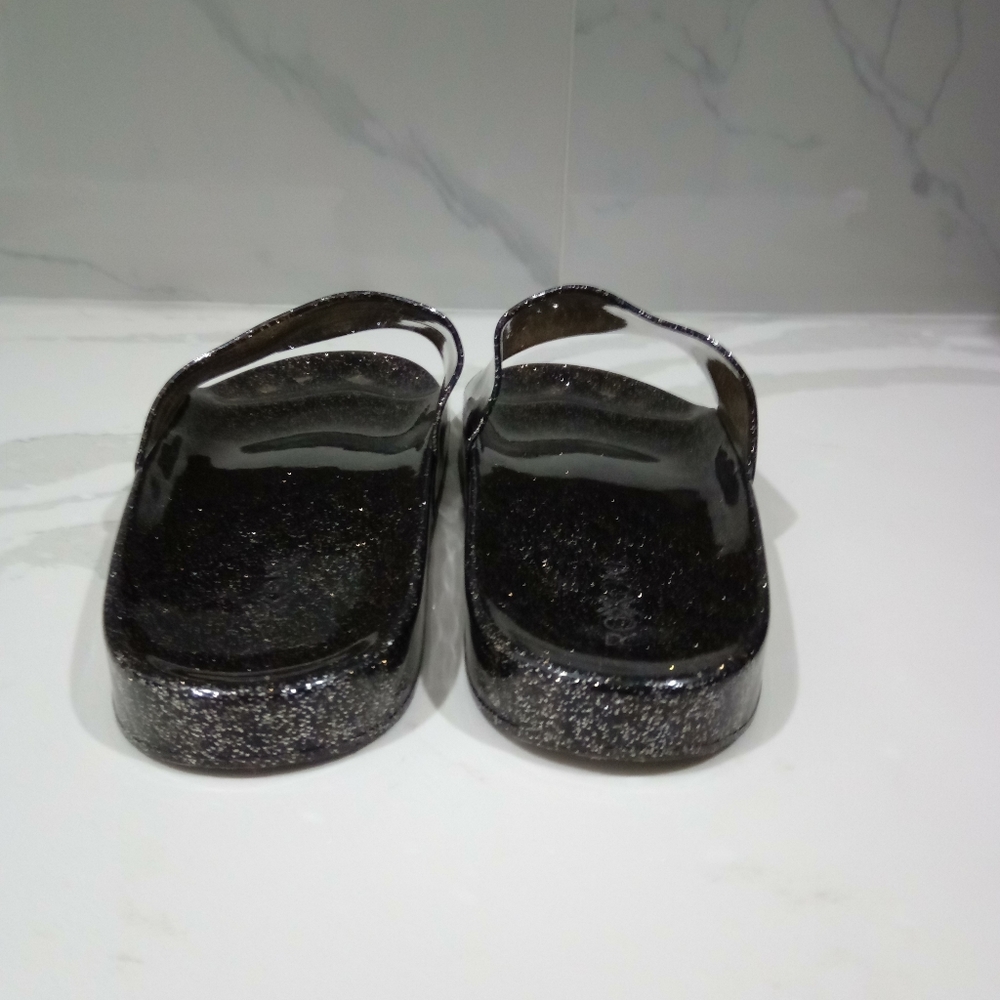 Unisex shower jelly slides